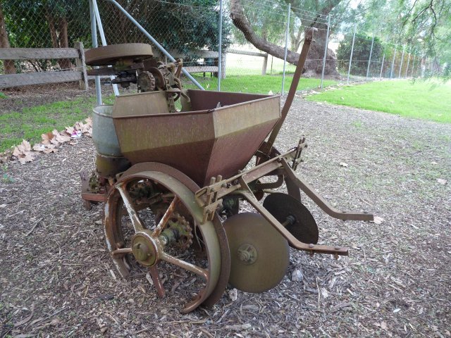 Belgenny Farm equipment, Camden